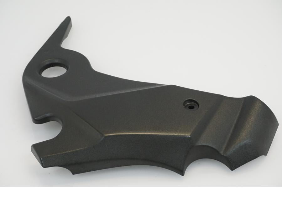 Höger sida på Ramplast från en Kawasaki ER-6N -2009 motorcykel.