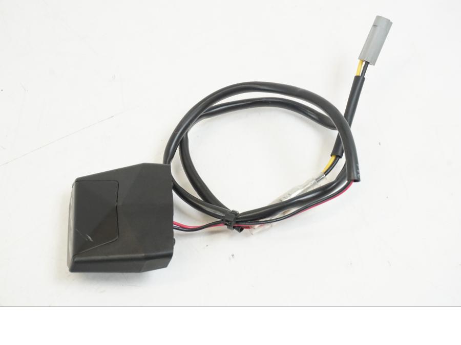 Framsidan på Skyltbelysning från en Yamaha YZF R7 -2022 motorcykel.