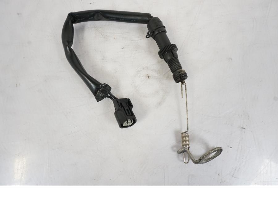 Framsidan på Bromsljuskontakt från en Honda VFR 1200 -2010 motorcykel.