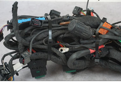 Höger sida på Kabelstam från en BMW K 1600 GTL -2015 motorcykel.