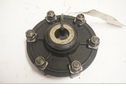 Baksidan på Drevfäste från en Yamaha YZF R6 -2003 motorcykel.