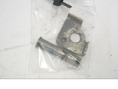 Höger sida på Fotpinne från en Suzuki DL 1000 -2003 motorcykel.