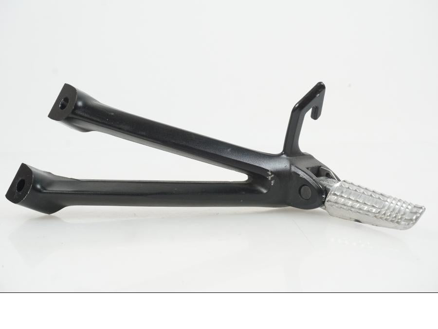 Baksidan på Fotpinne från en Suzuki GSX-R 750 -2009 motorcykel.