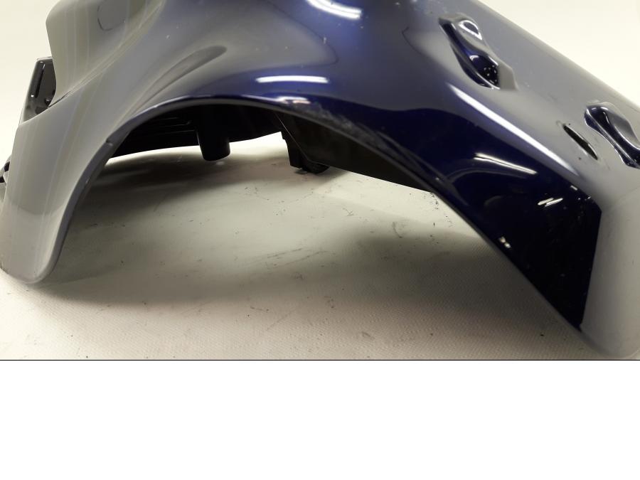 Höger sida på Instrumenthus från en H-D Street Glide FLHX -2016 motorcykel.