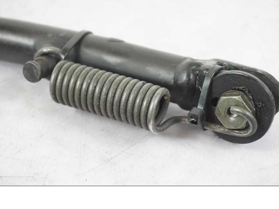 Höger sida på Sidostöd från en Honda CB 750 -1996 motorcykel.