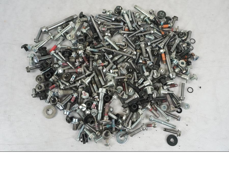 Extrabild3 på Skruv / Mutter etc från en Kawasaki Z 900 -2019 motorcykel.