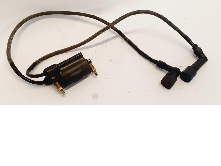 Framsidan på Tändspole från en Kawasaki VN 1500 -1996 motorcykel.