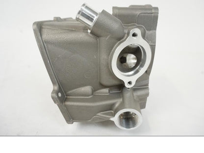 Höger sida på Topplock från en KTM 250 SX-F -2008 motorcykel.