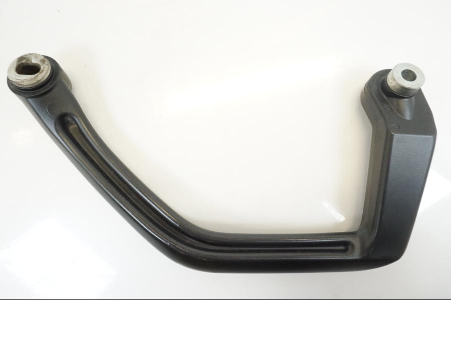 Baksidan på Passagerarhandtag från en Yamaha XTZ1200E -2014 motorcykel.