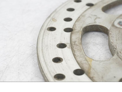 Baksidan på Bromsskiva från en Kawasaki VN 1500 Mean Streak -2003 motorcykel.