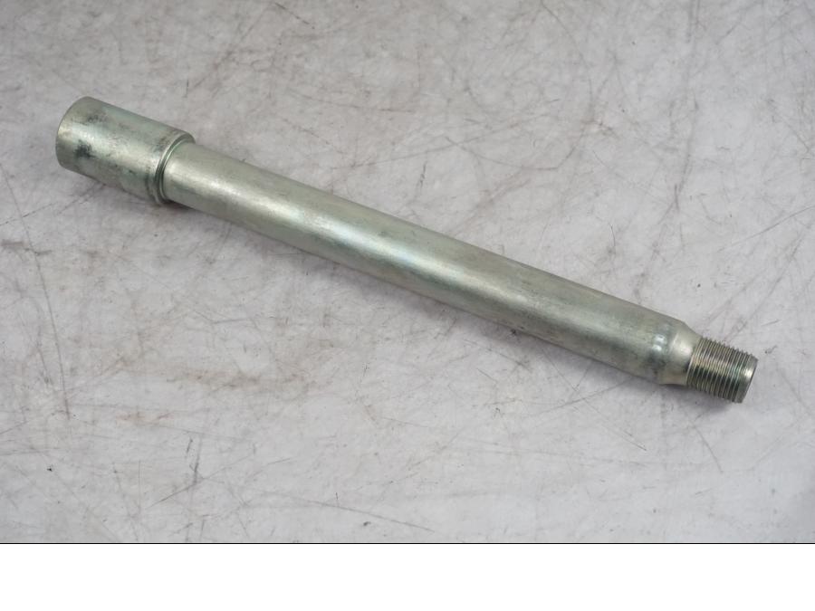 Framsidan på Axel från en Yamaha MT-09 -2024 motorcykel.