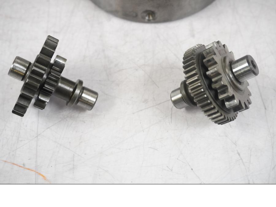 Snett uppifrån på Startkopplingsdrev från en KTM 125 Duke -2017 motorcykel.