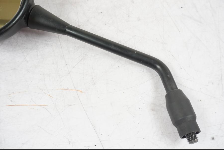 Baksidan på Backspegel från en BMW R 1200 GS -2005 motorcykel.