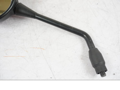 Baksidan på Backspegel från en BMW R 1200 GS -2005 motorcykel.