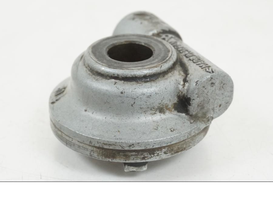 Snett uppifrån på Hastighetsdrivning från en Suzuki GS 1000 -1978 motorcykel.