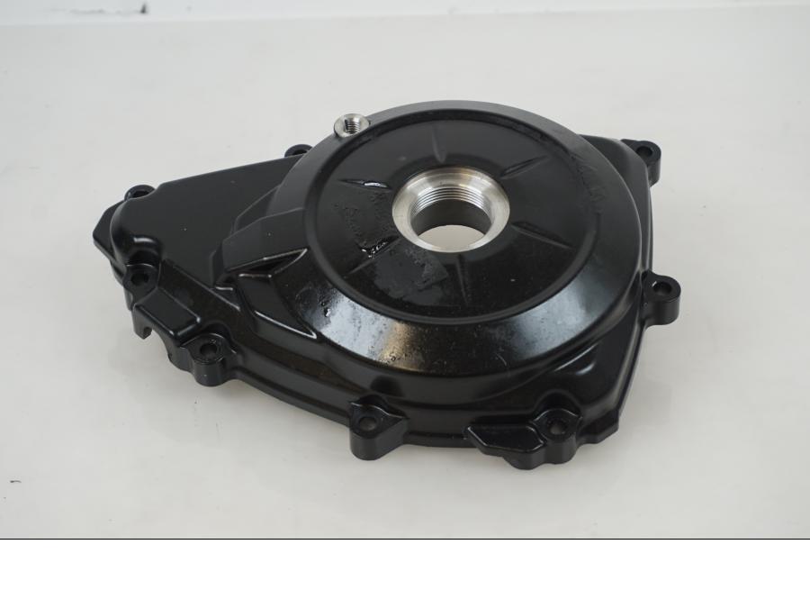 Framsidan på Motorkåpa från en Yamaha YZF R3 -2022 motorcykel.