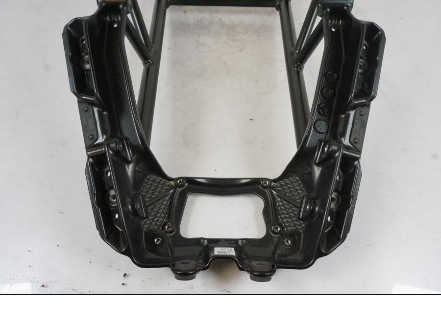 Snett uppifrån på Bakram från en KTM 1290 Super Duke -2019 motorcykel.