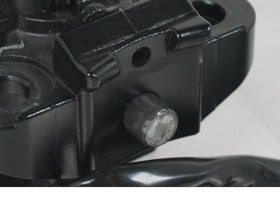 Extrabild4 på <p>Låssats från Kawasaki ER-6N ABS 2014.</p>

<p>1st nyckel, tändningslås, sadellås, tanklock.</p>

<p>(småmärken finns på locket).</p> motorcykel.