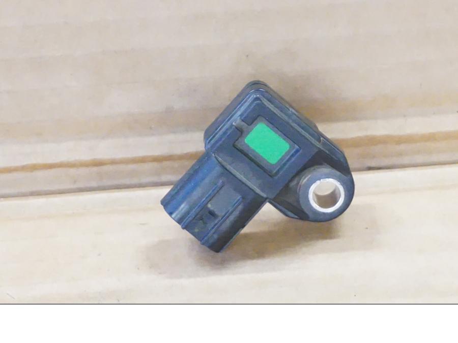 Framsidan på Mapsensor från en Yamaha MT-09 Tracer -2019 motorcykel.