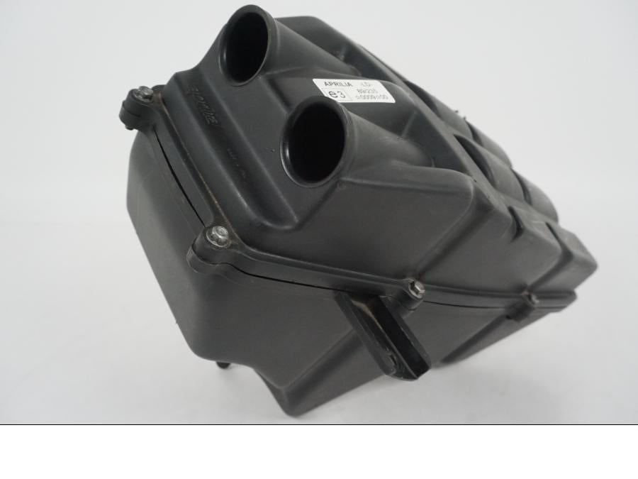 Baksidan på Luftburk från en Aprilia RS 250 -1998 motorcykel.