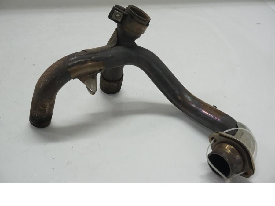 Framsidan på Grenrör från en Yamaha BT 1100 -2002 motorcykel.