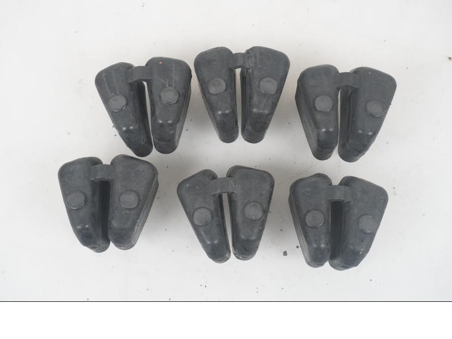 Framsidan på Ryckutjämnare från en Honda CBR 900 RR -2000 motorcykel.