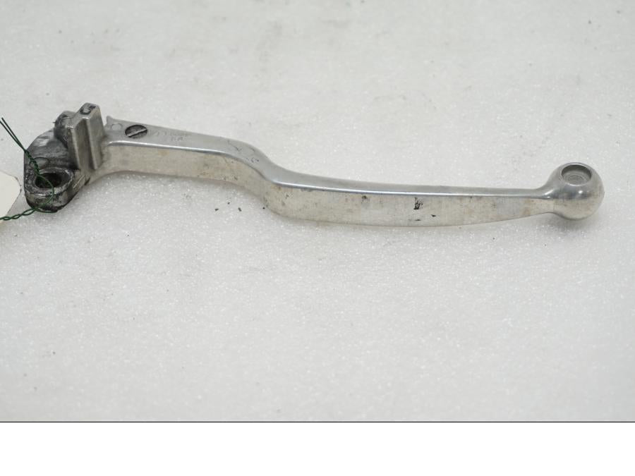 Baksidan på Kopplingsgrepp från en Yamaha TDM 900 -2002 motorcykel.