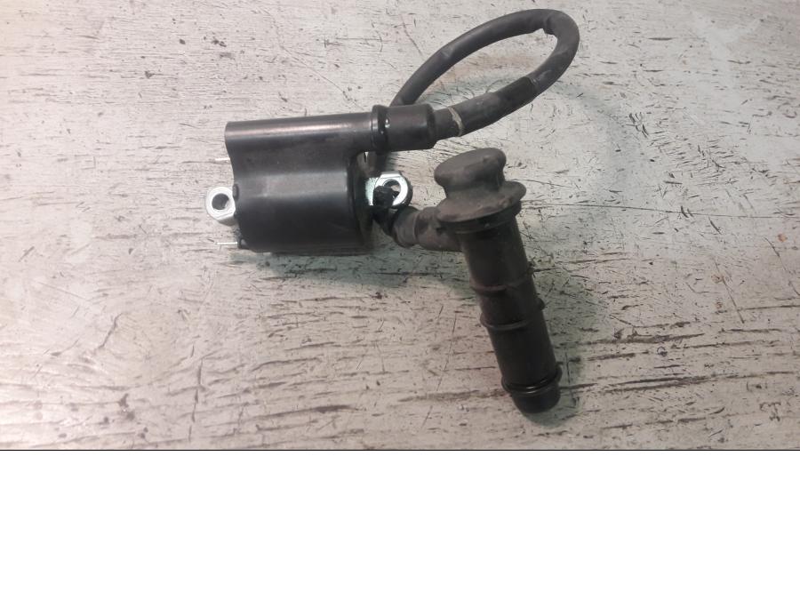 Framsidan på Tändspole från en Honda ADV 750 -2017 motorcykel.