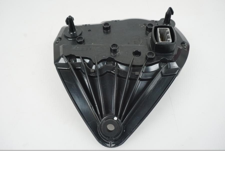 Extrabild2 på Instrumentpanel från en Suzuki GSX-R 1000 -2007 motorcykel.