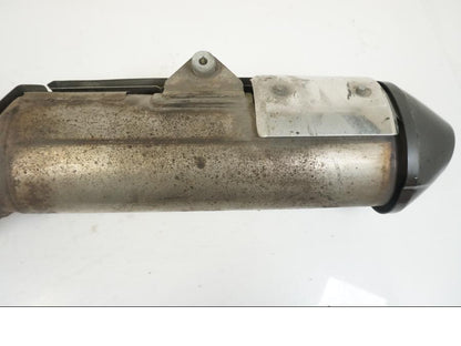 Snett uppifrån på Ljuddämpare från en Honda XL 1000 V -2008 motorcykel.