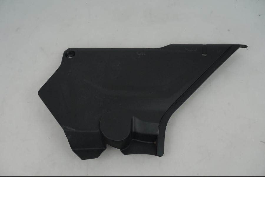 Framsidan på Sidopanel från en Ducati Desert X -2022 motorcykel.