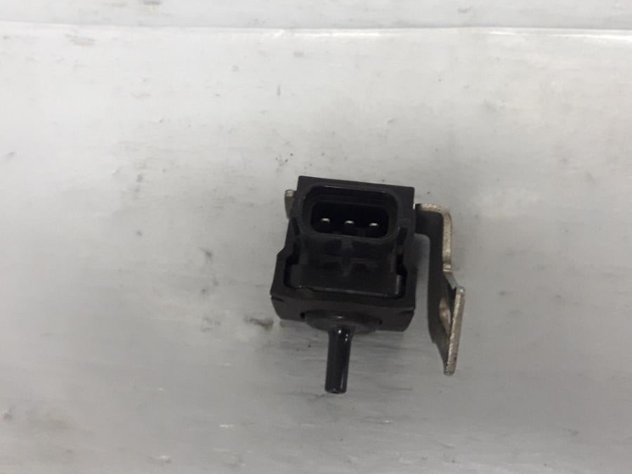 Framsidan på Mapsensor från en Suzuki VL 800 -2009 motorcykel.