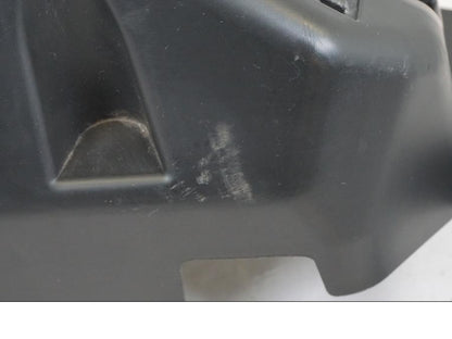 Snett uppifrån på Batterihållare från en Yamaha WR 125 -2011 motorcykel.