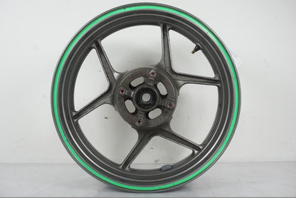 Extrabild2 på Fälg från en Kawasaki ZX-6R -2005 motorcykel.