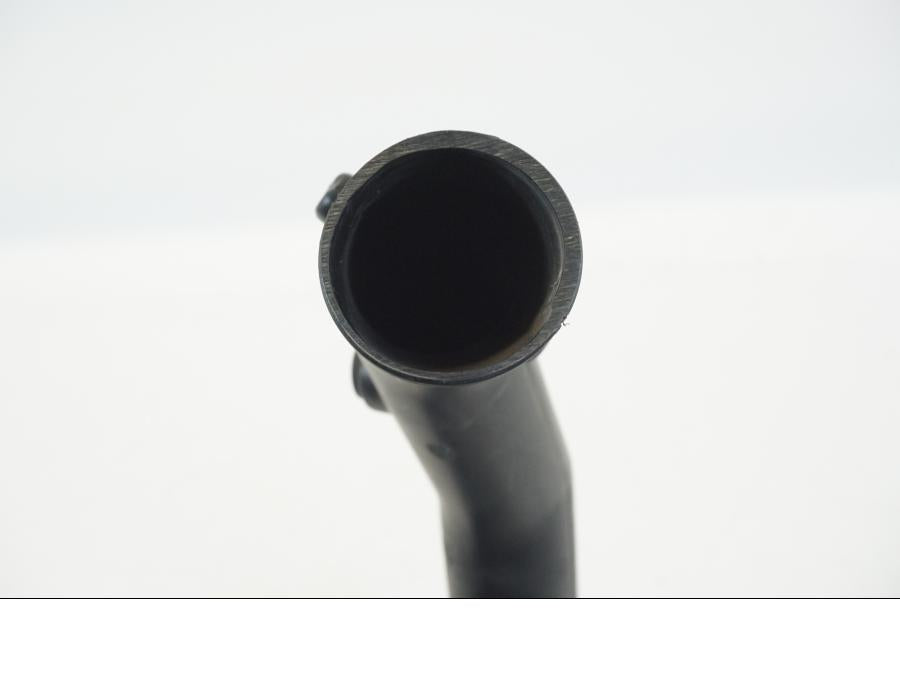 Höger sida på Luftrör från en Triumph TT 600 -2002 motorcykel.