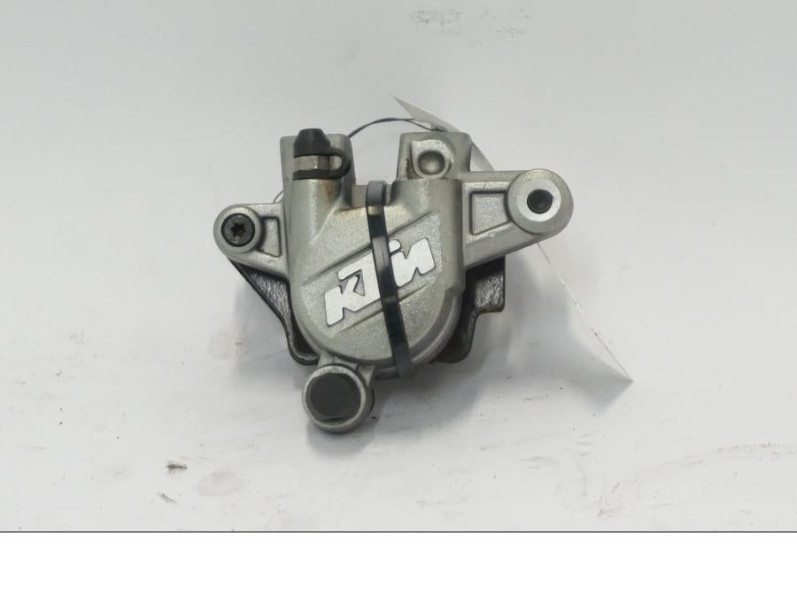 Framsidan på Bromsok från en KTM 790 Duke -2018 motorcykel.