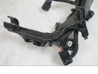 Extrabild1 på Kablage från en KTM 1290 Super Duke R -2022 motorcykel.