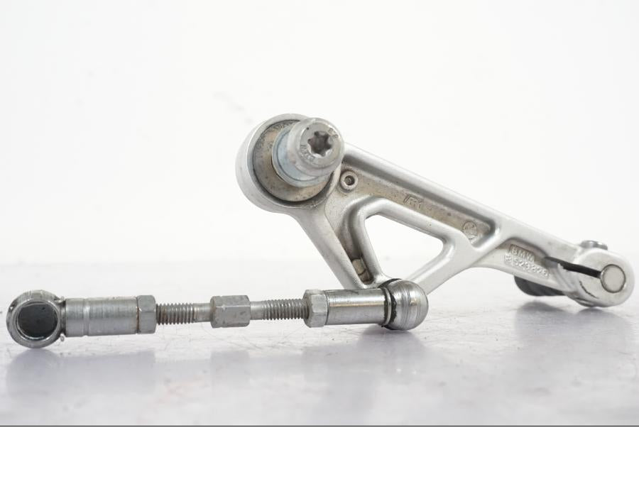 Vänster sida på Växelpedal från en BMW R 1250 GS -2019 motorcykel.