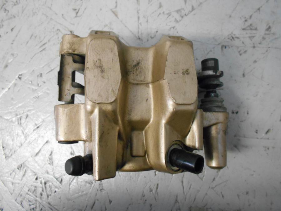 Baksidan på Bromsok från en Honda CBR 125 R -2006 motorcykel.