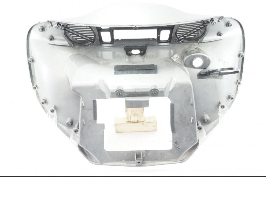 Höger sida på Toppkåpsinsida från en Yamaha XVZ 13TD -1999 motorcykel.