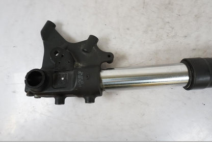 Höger sida på Gaffelben från en KTM 690 Duke -2014 motorcykel.