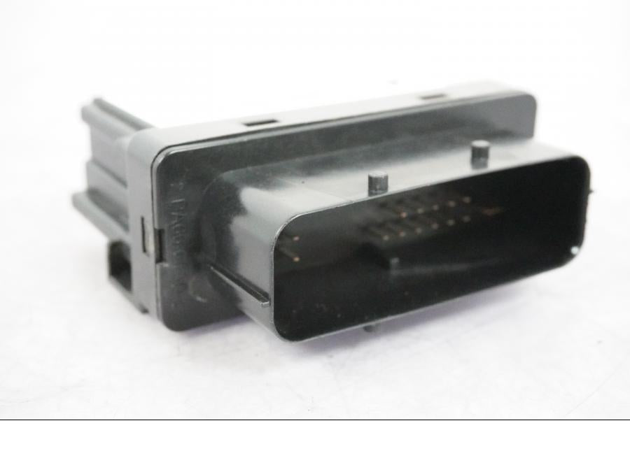 Baksidan på Control Unit från en BMW R 1250 GSA -2021 motorcykel.