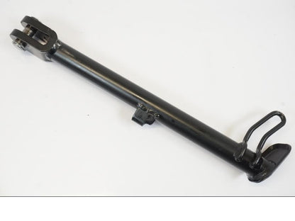 Höger sida på Sidostöd från en Triumph Trident -2021 motorcykel.