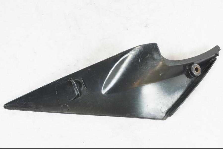Vänster sida på Sidopanel från en Suzuki GSX-R 750 -2007 motorcykel.