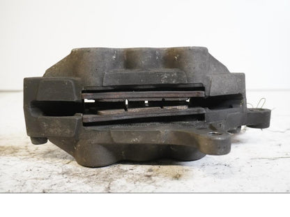 Höger sida på Bromsok från en Kawasaki ZX-6R -2002 motorcykel.