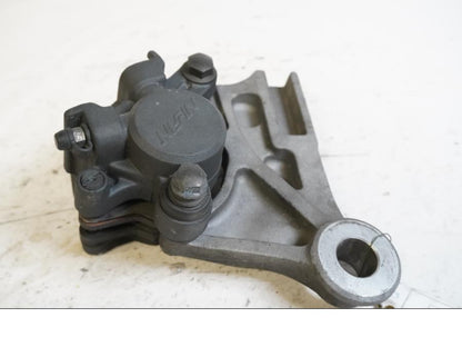 Framsidan på Bromsok från en Honda CB 900 F Hornet -2002 motorcykel.