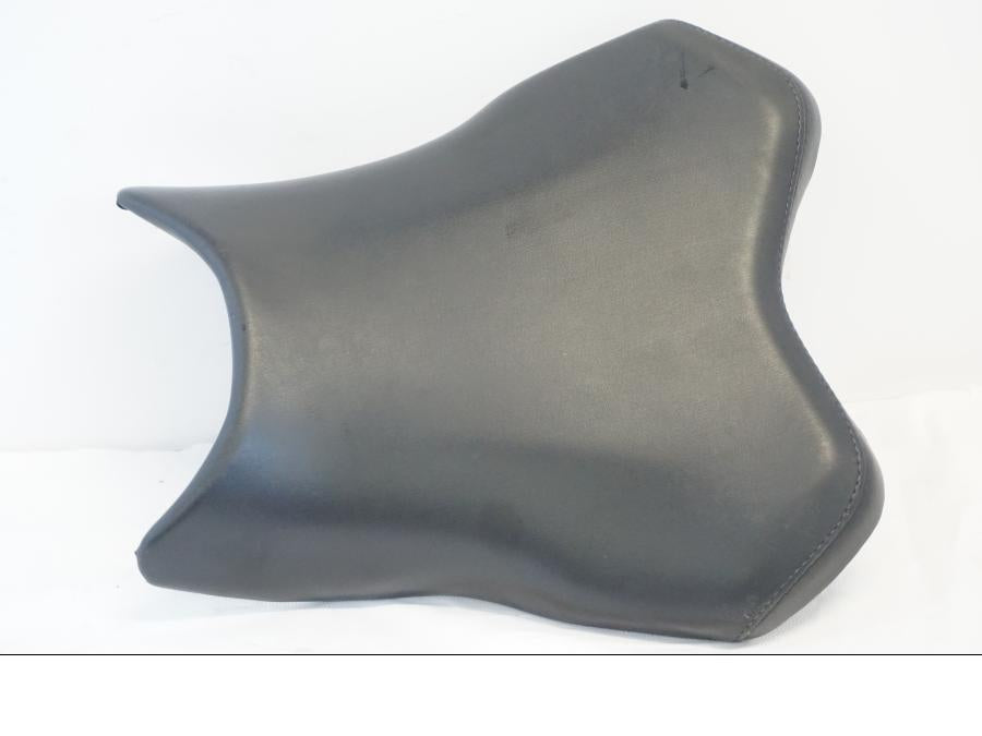 Framsidan på Sadel från en Yamaha YZF R6 -2006 motorcykel.