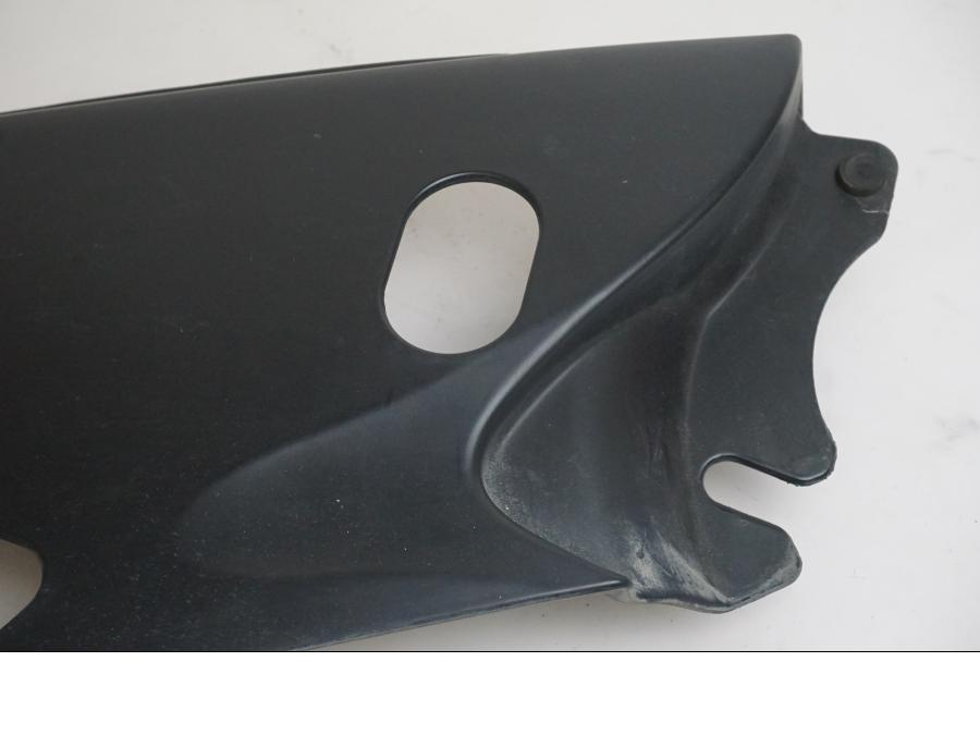 Baksidan på Sidopanel från en Indian Chieftain Dark Horse -2019 motorcykel.