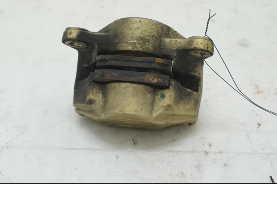 Baksidan på Bromsok från en MV Agusta Brutale 800 -2014 motorcykel.