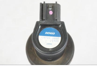 Snett uppifrån på Tändspole från en Suzuki GSX-R 600 -2007 motorcykel.